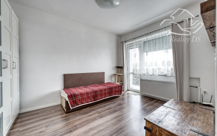 RealityDS - PREDAJ Veľkorysého 5-izbového rodinného domu po kompletnej rekonštrukcii: Váš nový domov vo Vydranoch