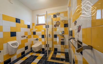 RealityDS - Nadštandardná nízkoenergetická vila v Šamoríne na PREDAJ: Moderná architektúra a špičkové technológie