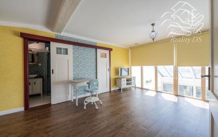 RealityDS - Nadštandardná nízkoenergetická vila v Šamoríne na PREDAJ: Moderná architektúra a špičkové technológie