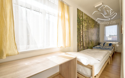 RealityDS – PREDAJ: Nadštandardný  4 izbový rodinný dom s wellnessom, bazénom a kompletným zariadením – Dolný Štál