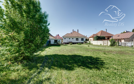 RK RealityDS – PREDAJ - Klasický vidiecky rodinný dom + 8,15 á pozemok s potenciálom, Šamorín