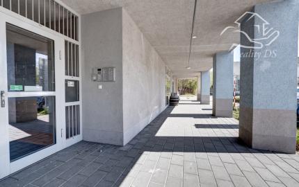 RK - RealityDS – PRENÁJOM čiastočne zariadeného 2 izb. Bytu 55 m2 + garážové státie, Školská ulica