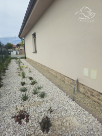 Predaj - 4 izb. NOVOSTAVBA BUNGALOVU  s 3 parkovacími plochami na 5,60 á pozemku, Šamorín