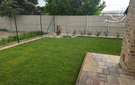 Predaj - 4 izb. NOVOSTAVBA BUNGALOVU  s 3 parkovacími plochami na 5,60 á pozemku, Šamorín