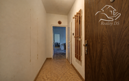 RealityDS - PREDAJ 2-izbového bytu, balkón+loggia, Komárnická | ZNÍŽENÁ CENA 229 000 €
