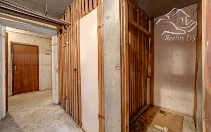 RK RealityDS - PRENÁJOM zariadeného a zrekonštruovaného 3-izb.bytu s loggiou; 74m²; Šamorín - Dunajská ulica