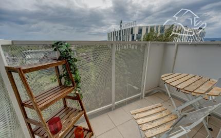 RealityDS - Kľúče, kufor a bývate! Novostavba s parkovaním a internetom v cene – Ovocné Sady, Bratislava