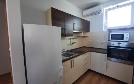 RealityDS - Prenájom prevažne zariadeného 2 izb. bytu v novostavbe, 41,57 m2 + pivnica 10,3 m2 + parkovacie státie, Šamorín