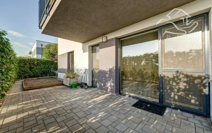 RealityDS - PRENÁJOM 3 izb. bytu na prízemí rodinného domu | Terasa | Záhrada | 2 parkovacie miesta | Bernolákovo