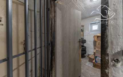 ReaityDS- Prenájom 2 a „pol" izb. zrekonštr. bytu s vlastným kúrením, tehla, 64m2, Bratislavská cesta