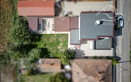 RealityDS - PREDAJ Veľkorysého 5-izbového rodinného domu po kompletnej rekonštrukcii: Váš nový domov vo Vydranoch