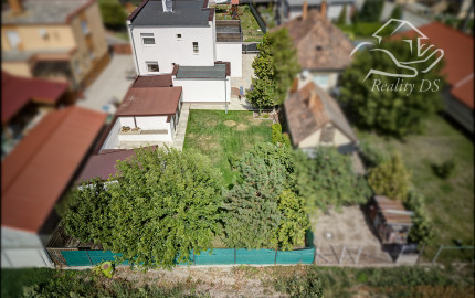 RealityDS - PREDAJ Veľkorysého 5-izbového rodinného domu po kompletnej rekonštrukcii: Váš nový domov vo Vydranoch