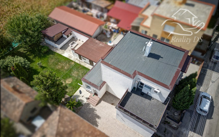 RealityDS - PREDAJ Veľkorysého 5-izbového rodinného domu po kompletnej rekonštrukcii: Váš nový domov vo Vydranoch