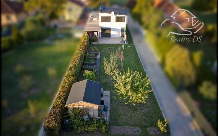 RealityDS – PREDAJ | 5-izbový rodinný dom | pozemok 747 m² | Lehnice – Kolónia