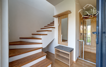 RealityDS – PREDAJ | 5-izbový rodinný dom | pozemok 747 m² | Lehnice – Kolónia