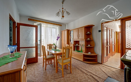 RealityDS – Predaj rodinného domu s garážou, terasou a veľkým pozemkom 1 824 m², Gabčíkovo