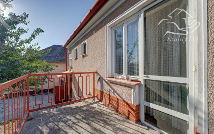 RealityDS – Predaj rodinného domu s garážou, terasou a veľkým pozemkom 1 824 m², Gabčíkovo