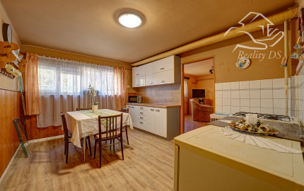 RealityDS – Predaj rodinného domu s garážou, terasou a veľkým pozemkom 1 824 m², Gabčíkovo