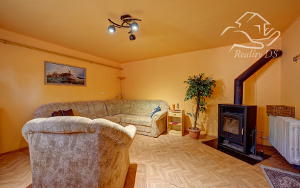RealityDS – Predaj rodinného domu s garážou, terasou a veľkým pozemkom 1 824 m², Gabčíkovo