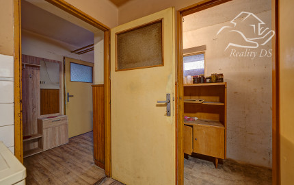 RealityDS – Predaj rodinného domu s garážou, terasou a veľkým pozemkom 1 824 m², Gabčíkovo