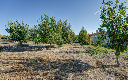 RealityDS – Predaj rodinného domu s garážou, terasou a veľkým pozemkom 1 824 m², Gabčíkovo