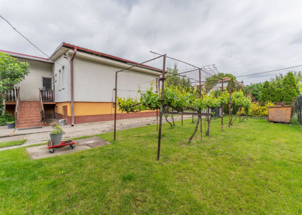 REZERVOVANÉ - RK RealityDS - PREDAJ 4 izbového domu s vidieckym charakterom a veľkým pozemkom, Blahová Okres Dunajská Streda