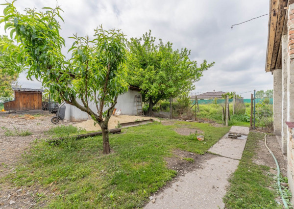 REZERVOVANÉ - RK RealityDS - PREDAJ 4 izbového domu s vidieckym charakterom a veľkým pozemkom, Blahová Okres Dunajská Streda