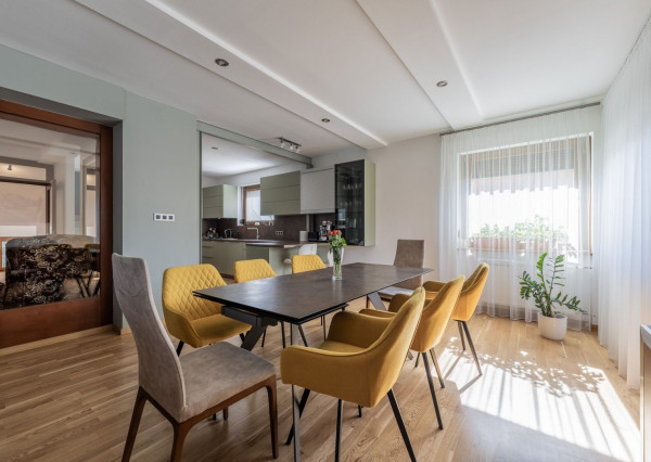 RealityDS - Predaj 5 izb. rodinného domu, garáže s altánkom na 8 á pozemku, Dunajská Lužná