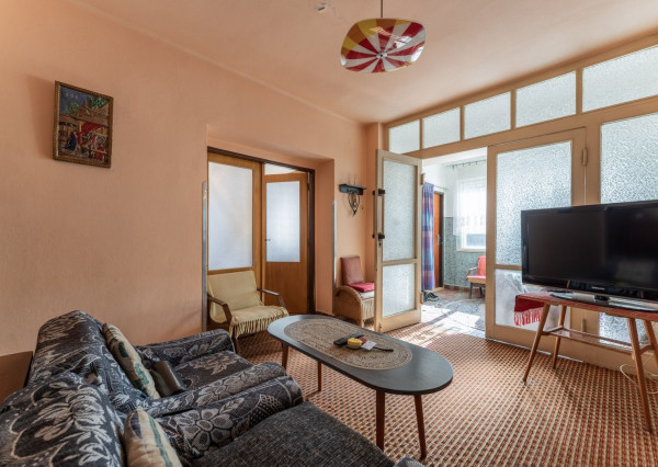 RealityDS - Predaj 3 izbového rodinného domu s garážou, letnou kuchynkou na 6,23 á pozemku, Šamorín