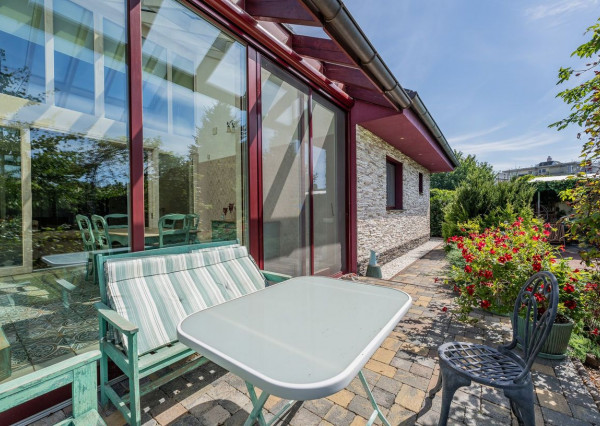 RealityDS - PREDAJ úsporného 5,5-izbového rodinného domu s pozemkom 621 m2, Šamorín