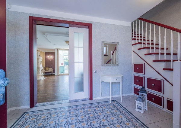 RealityDS - PREDAJ úsporného 5,5-izbového rodinného domu s pozemkom 621 m2, Šamorín