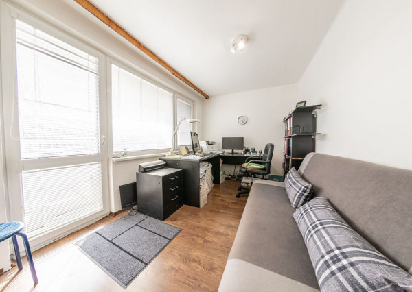 RealityDS - PREDAJ 5-izbového rodinného domu s garážou a veľkým pozemkom – Malé Dvorníky