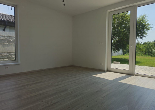 REZERVOVANÝ - RealityDS - ZĽAVA, KTORÁ SA NEODMIETA ! Predaj 3i bungalovu so 445 m2 pozemkom, Báč