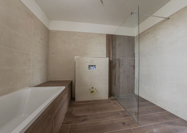 RealityDS - Nový 4-izbový byt so záhradkou a parkovaním na PREDAJ, Bučuháza - Šamorín