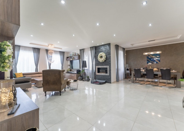 RealityDS - PRE NÁROČNEJŠÍCH !!! Predaj 5 izb. RD s garážou na 6,65 á pozemku, Kvetoslavov - Rozárium