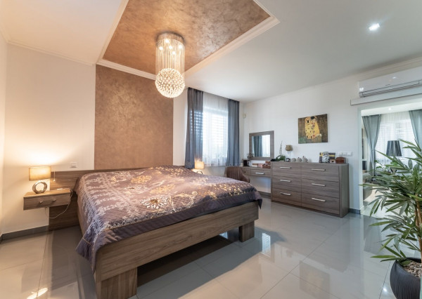 RealityDS - PRE NÁROČNEJŠÍCH !!! Predaj 5 izb. RD s garážou na 6,65 á pozemku, Kvetoslavov - Rozárium