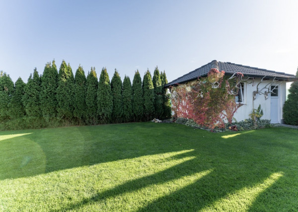 RealityDS - PRE NÁROČNEJŠÍCH !!! Predaj 5 izb. RD s garážou na 6,65 á pozemku, Kvetoslavov - Rozárium