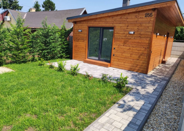 RealityDS - PREDAJ moderná celoročne obyv. chatka so 170 m2 pozemkom, Bodíky AKCIA!