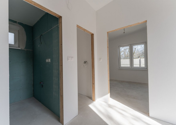 RealityDS - PREDAJ moderná celoročne obyv. chatka so 170 m2 pozemkom, Bodíky AKCIA!