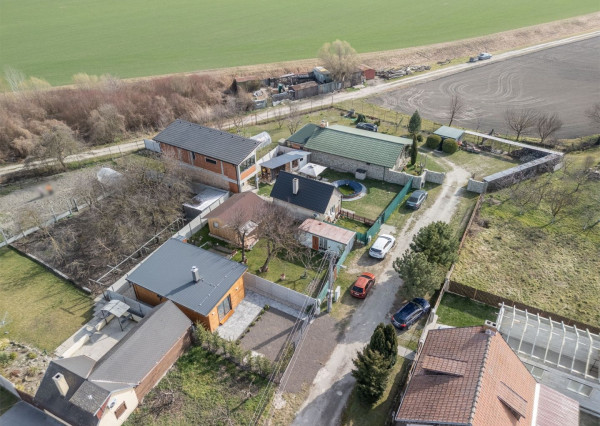 RealityDS - PREDAJ moderná celoročne obyv. chatka so 170 m2 pozemkom, Bodíky AKCIA!