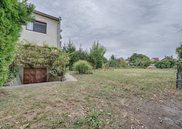 REZERVOVANÝ - RealityDS - Predaj RD 7 izb. , s dvomi BJ, pozemkom 1798 m2, Šamorín