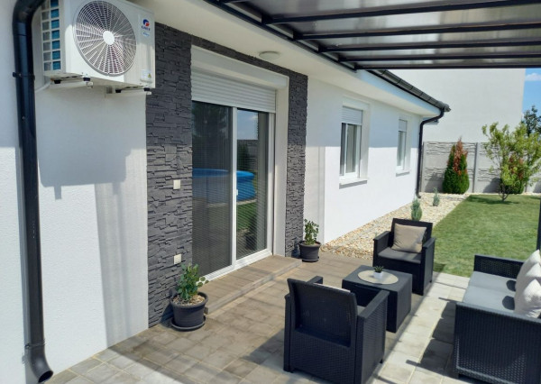 RealityDS - Predaj 4 i bungalov, v kvalitnom ŠTANDARDE, na 621m2 pozemku, Dunajská Streda