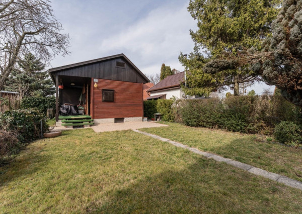 PREDANÁ - RealityDS - Predaj rekreačného pozemku 400 m2 s letnou drevenou chatkou !!!, 65990,- € Dobrohošť