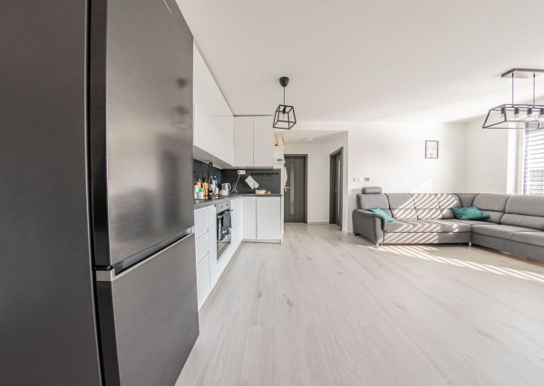 RealityDS - Štýlový 2-izbový byt v Košútoch s balkónom – ideálny na investíciu alebo prvé bývanie na PREDAJ