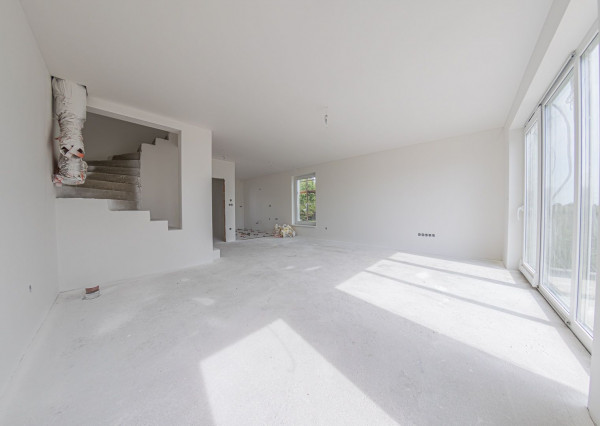 RealityDS - Predaj 4 izb. dvojpodlaž. novostavby RD so záhradou, 2x parkovacie státie, Šamorín