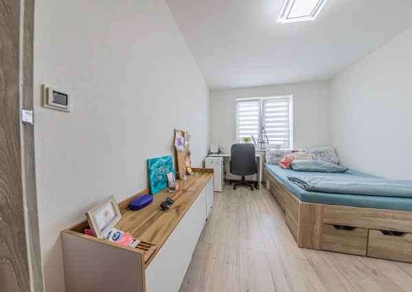 RealityDS - Predaj 4 izb. dvojpodlaž. novostavby RD so záhradou, 2x parkovacie státie, Šamorín