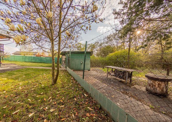 REZERVOVANÁ - RealityDS - Predaj kompletne zariadenej, podpivničenej rekreačnej chaty, prístreškom pre auto, altánkom, drevárničkou, grilom, so 6,88á pozemkom v OV, Gabčíkovo VEĽKÁ ZĽAVA !!!