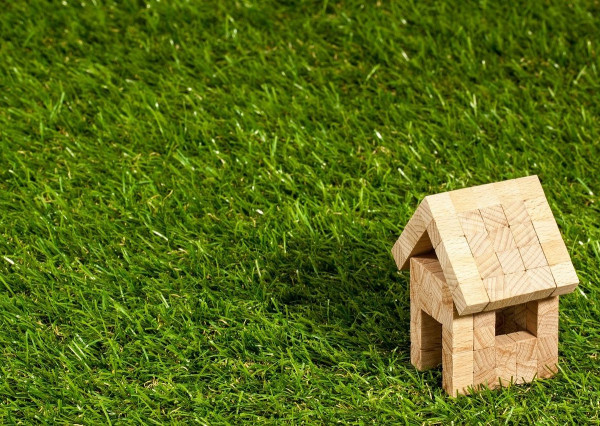 RealityDS - Predaj štyroch investičných pozemkov, 7 km od Šamorína, kat. Trnávka