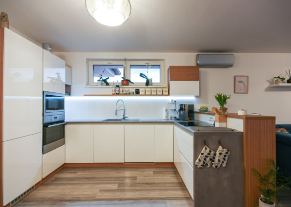 PREDAJ 3-izbového bytu s fotovoltaikou a 2 parkovacími miestami, Dunajská Streda