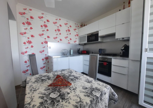 RealityDS - PRENÁJOM zrekonštruovaného 3 izb. bytu, 76 m2 + loggia + 13 m2 pivnica, Cintorínska ulica